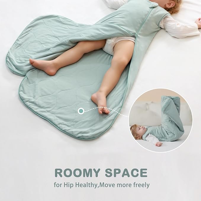 Mosebears Unisex Baby Sleep Sack 1.0 TOG, Supersoft Rayon Made from Bamboo Wearable Blanket with 2-Way Zipper (Sage&Green,0-6 Months)