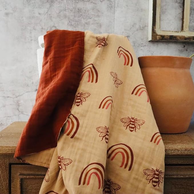Leyl&Ari Basic Toddler Blanket | Organic Cotton Reversable Toddler Crib Blanket | Gender Neutral (Cherrywood/Neutral)