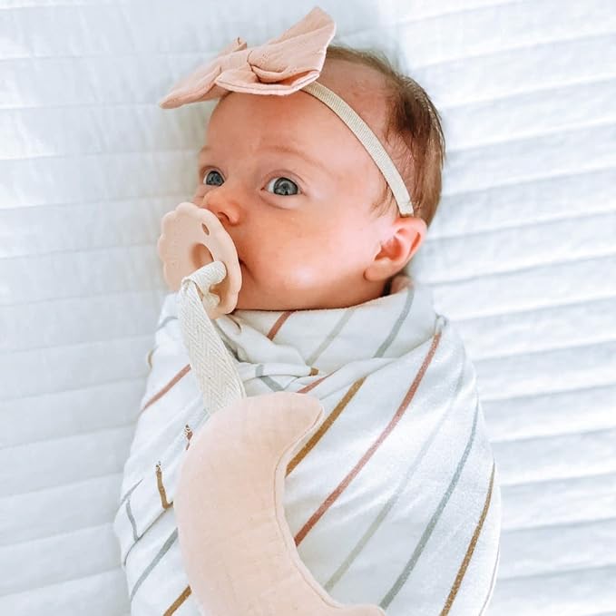Ali+Oli Plush Muslin Cotton Pacifier Holder (Moon-Pink) Soft Binky Holder for Babies, Plush Holder for Pacifiers, Cute Baby Binkies Plush Holder, Pacifier Holder for Baby Boys & Girls
