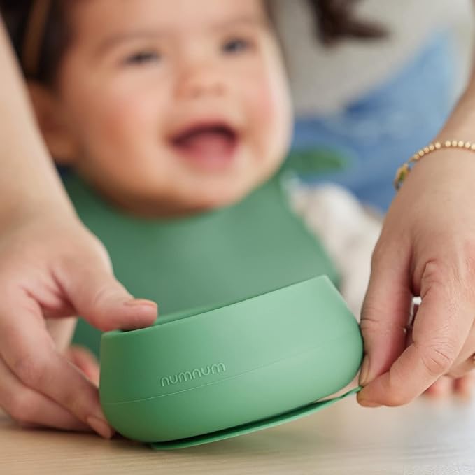 NumNum Suction Bowls for Babies & Toddlers, Extra Strong Non-Slip Suction, 100% Food-Grade Silicone, BPA-Free, Microwave & Dishwasher Safe, Baby-Led Weaning Bowls for 4+ Months & GOOtenils Green