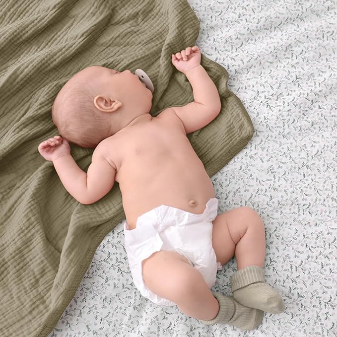 lulumoon Muslin Quilt Blanket, Crib Blanket for Baby and Toddler,47x47 Inches(Olive)