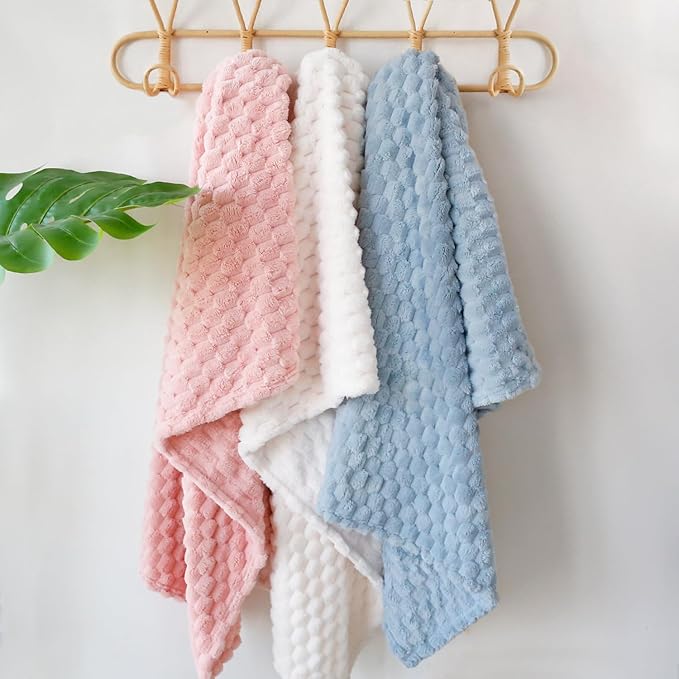 HOMRITAR Flannel Fleece Fluffy Fuzzy Blanket for Baby 3D Jacquard Soft Warm Plush Bed Blankets for Home Decor, Toddler Infant or Newborn Receiving Blanket (30 x 40 Inch, Cream)