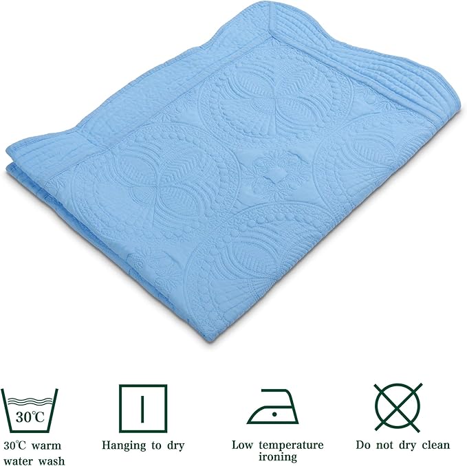 MONOBLANKS Baby Quilt Personlized Monogram Lightweight Embossed Scalloped Throw Blanket Four Seasons (Blue)