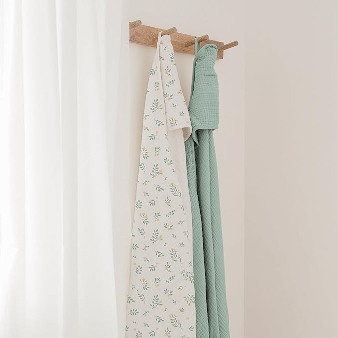 Konssy 2-Pack Muslin Hooded Baby Towels, 100% Cotton, Ultra-Soft & Absorbent Baby Bath Towels with Hood for Newborn & Infant (Green, Leafy,30" x 30")
