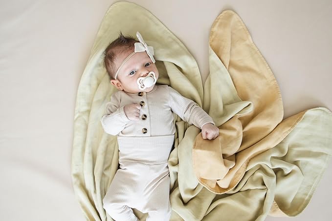 Leyl&Ari Basic Toddler Blanket | Organic Baby Blanket for Boys Girls | Gender Neutral Newborn Essentials (Sand/Cream)