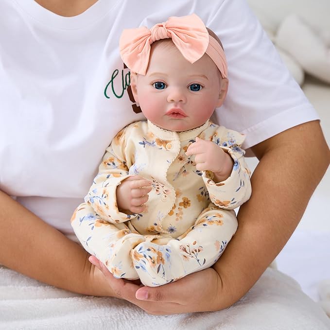 17" Realistic and Cute Reborn Baby Girl Zoey Opened Her Eyes, Handmade Lifelike Reborn Doll, Advanced Painted Vinyl Gift Set for Kids Age 3+