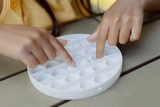 Chuckle & Roar - Pop It! Braille - Tactile Sensory Fun Popping Game - Standard Braille Teaches Letters - Great for Preschoolers - Ages 3 and Up