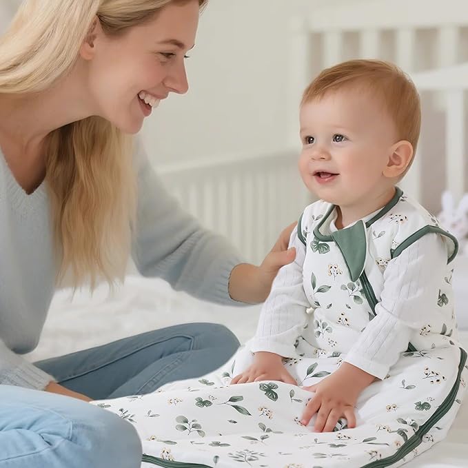 Mosebears Unisex Rayon Made from Bamboo Sleep Sack with 2-Way Zipper,2.5 Tog Baby Winter Sleep Sack(Plant,6-18 Months)