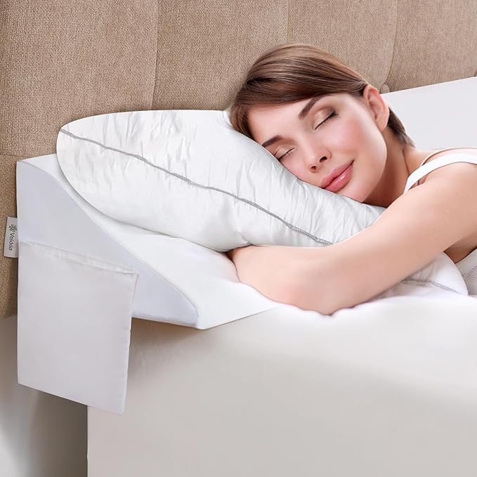 Vekkia Queen Size Bed Wedge Pillow for Headboard, Mattress Gap Filler, Bed Gap Filler to Close The Gap, Triangle Bloster Pillow (0-4.5") Between Your Headboard and Mattress, White