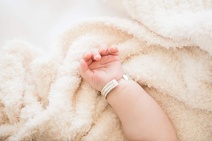 SARANONI Bamboni Luxury Baby Blanket, Breathable & Soft Plush for Infant Boys & Girls (Ivory, Mini 15” x 20”)