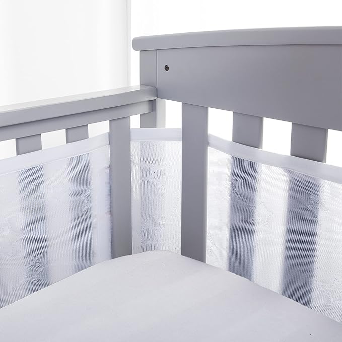 BreathableBaby Breathable Mesh Liner for Full-Size Cribs, Sheer Deluxe 5mm Mesh, Stars (Size 4FS Covers 3 or 4 Sides)