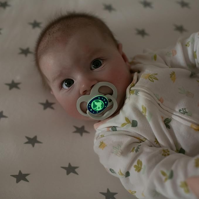 Dr. Brown's Advantage Glow-in-the-Dark Baby Pacifier, Fully Symmetrical Soother with Soft Silicone Bulb, Purple Nature, 6-18m, BPA Free, 2 Pack