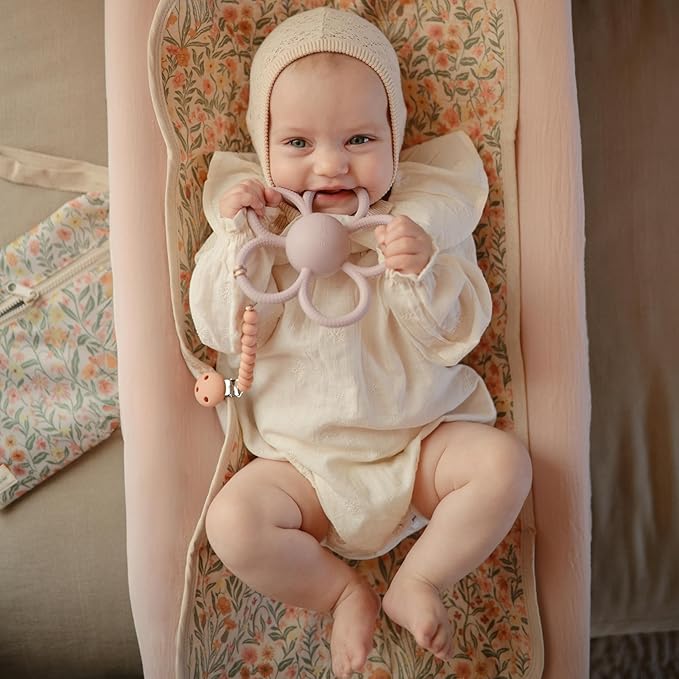 mushie 100% Silicone Baby Pacifier Clip BPA Free | Hera (Powder Pink)