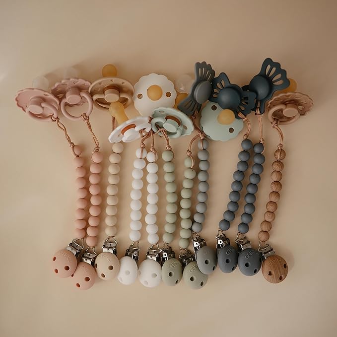 mushie 100% Silicone Baby Pacifier Clip BPA Free | Hera (Tradewinds)