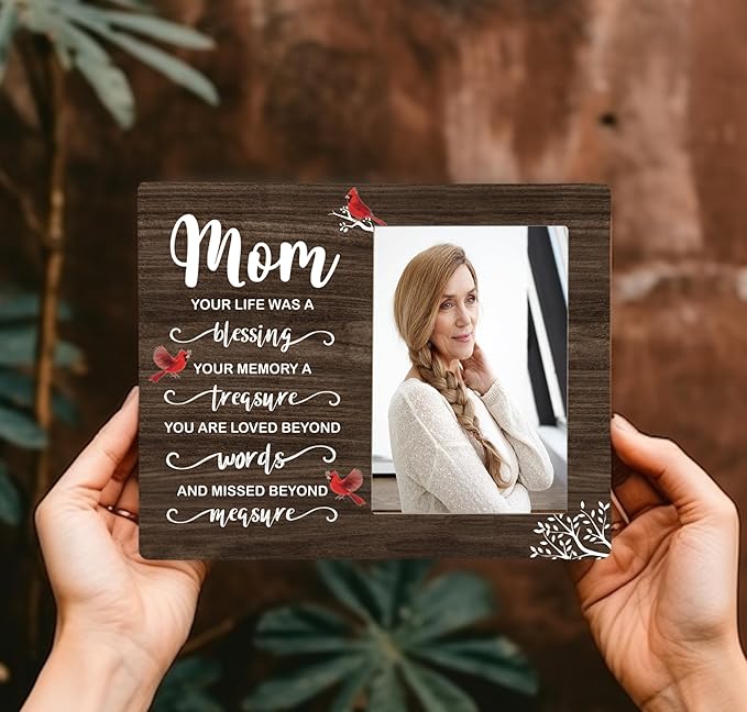 Mom Memorial Wooden Picture Frame, In Loving Memory Remembrance Photo Frame Gifts for Mommy, Bereavement Sympathy Wooden Frame for Loss of Mom, 4x6 inch Photo