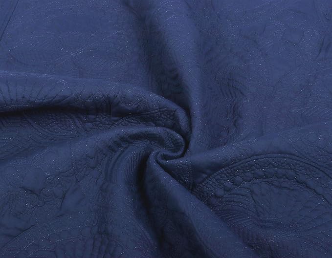 MONOBLANKS Baby Quilt Personlized Monogram Lightweight Embossed Scalloped Throw Blanket Four Seasons (Navy)