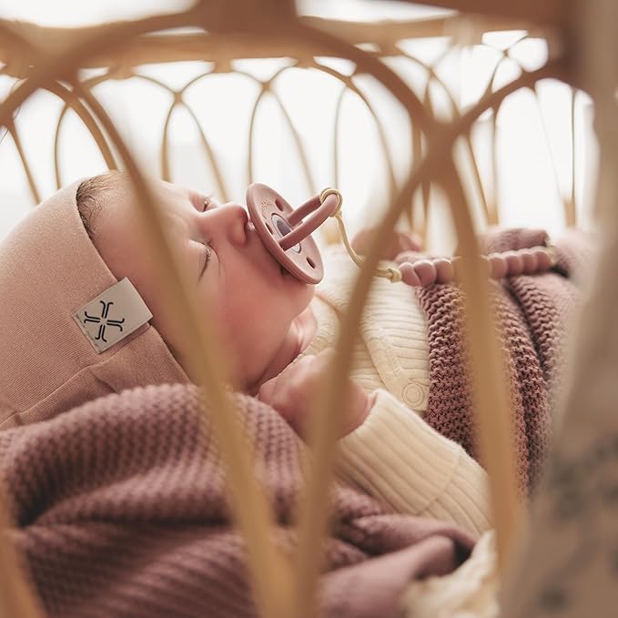 Heritage Knit Organic Cotton Receiving Swaddle Blanket for Girls - 100% Luxury Organic Cotton Knit Warm Cozy Quilt Swaddle Blanket for Newborns Infants Babies & Toddlers (0-2Yrs - Sugar Plum)