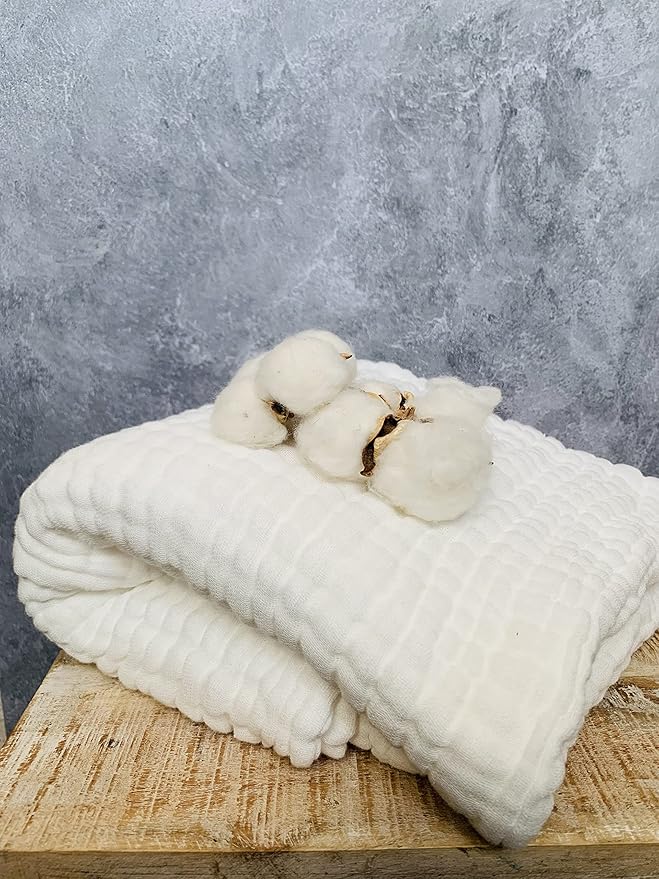 Leyl&Ari Basic Toddler Blanket - Organic Baby Towel - Baby Toddler Muslin Quilt- Crib Blanket - 3 Layers Organic Cotton Baby Blanket- 40"X40" (Snowy White)
