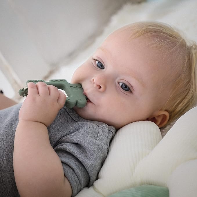 Moonkie Teething Toy, Safe & Easy to Hold BPA Free Silicone Baby Soothing Teethers, Prevent Finger Sucking Teether Toys Best for Babies 0-6 6-12 Months (Crocodile Misty Purple)