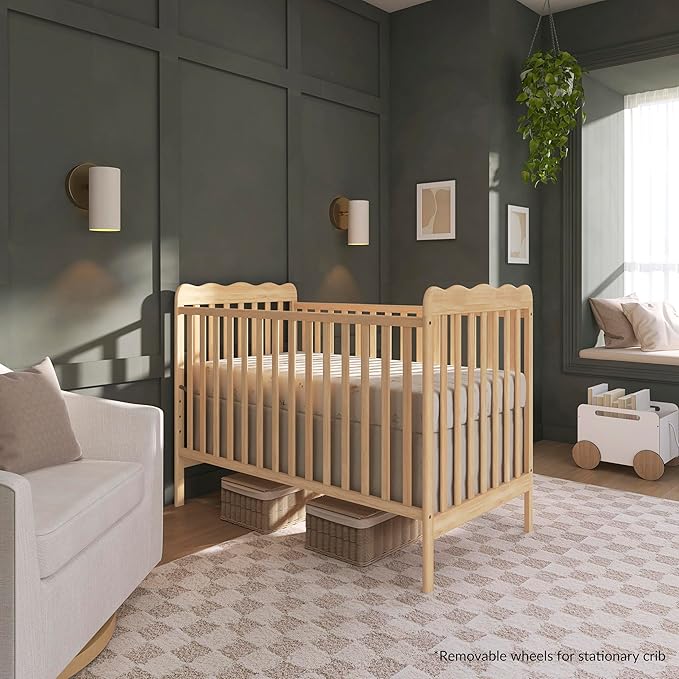 Dream On Me Carson Classic 3-in-1 Convertible Crib in Natural