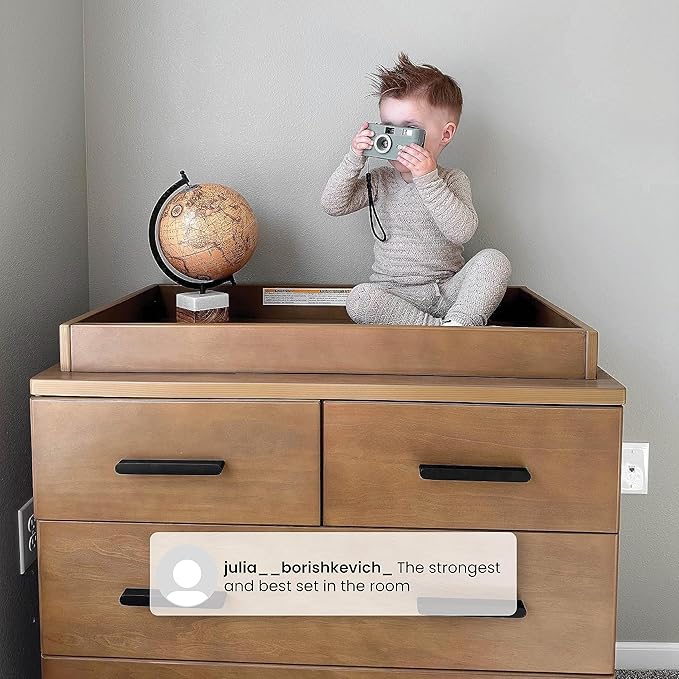 Delta Children Sloane 4 Drawer Dresser with Changing Top - Greenguard Gold Certified, Acorn/Matte Black