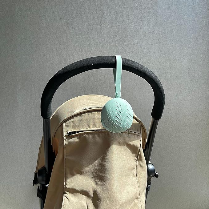 Ali+Oli BPA-Free Silicone Pacifier Holder Case (1-pk) Diaper Bag Accessory Newborn Travel Baby Pacifier Pouch (Mint)