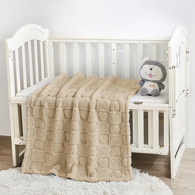 Yurhap Fleece Baby Blanket Heart Checkered, Ultra Soft Cozy Baby Blankets for Boys Girls, Fluffy Infant Toddler Newborn Receiving Gifts for Crib Stroller 30"x40" (Khaki)