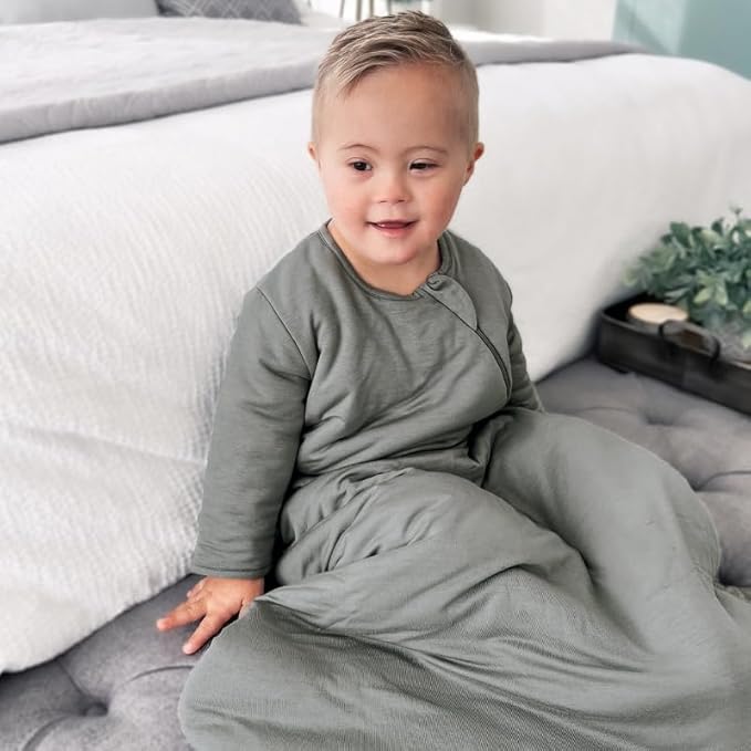 GUNAMUNA Unisex Long-Sleeve Sleep Sack, Wearable Sleep Bag for Babies and Toddlers, Soft Rayon, 1.0 TOG, 3 to 36 Months