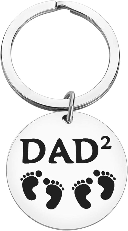 Twins Dad Keychain Fathers Day Keyring for Twins Dad Pregnancy Announcement Gifts Baby Announcement Keyring Daddy to Be Gifts Christmas Birthday Present for Papa Father Thanksgiving Day