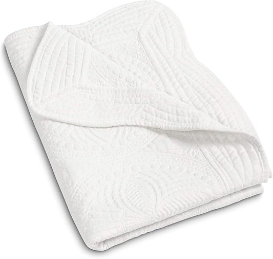 MONOBLANKS Baby Quilt Personlized Monogram Lightweight Embossed Scalloped Throw Blanket Four Seasons (White)