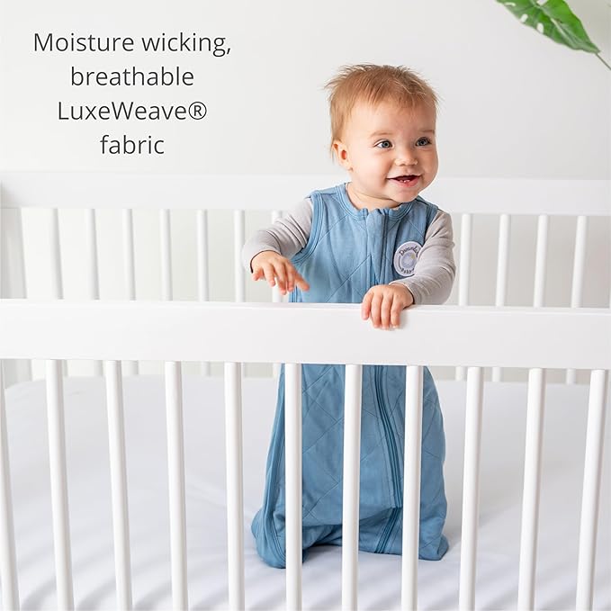 Dreamland Baby Lightweight Viscose Sleep Sack (0-6 months). 1.0 TOG Ultra Soft Blanket w/ 2-Way Zipper. 95% Viscose, 5% Spandex (White with Grey Stars)