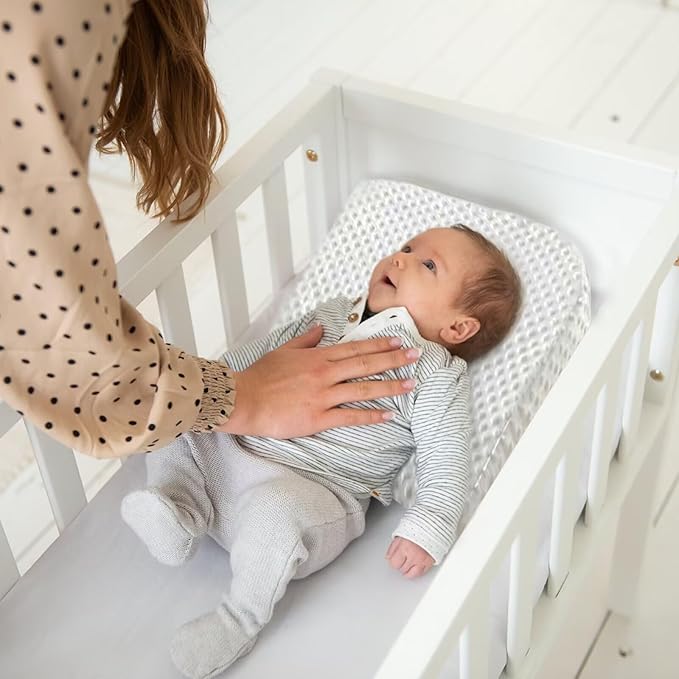Sleeping Pillow for Newborn Breathable Wedge Prevents Spit Pillow Incline Help Reduce Side Sleeping Stress