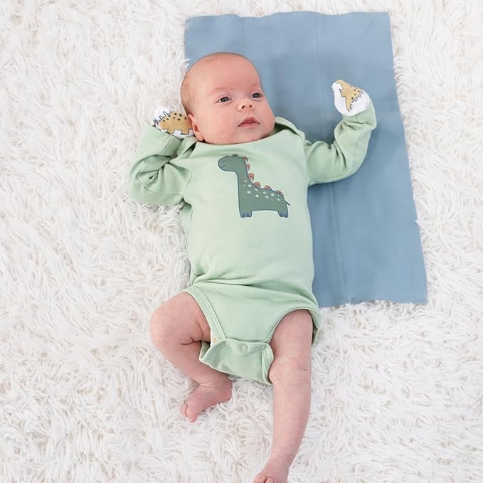 The Peanutshell Baby Layette Gift Set for Baby Boys - 23 Piece New Born Baby Boy Gift Set, Baby Clothes & Newborn Essentials Must Haves - Newborn Baby Boy Clothes 0-3 Months - Dinosaur