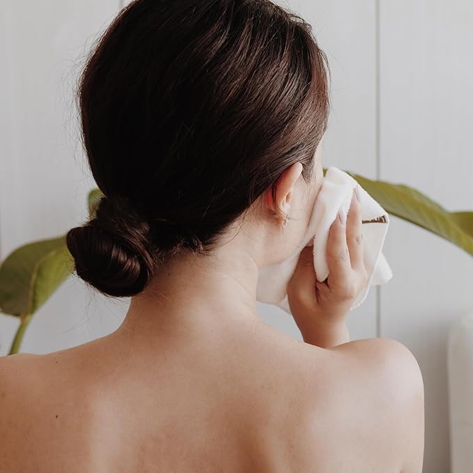 Lavien Home 12-Pack Rayon derived from Bamboo Washcloths with Multi-Purpose Clutch Bag, Ultra-Soft Absorbent Towels for Face, Body, Shower, Make-Up, Baby, and More - Cloud Touch 10"x10" (White)