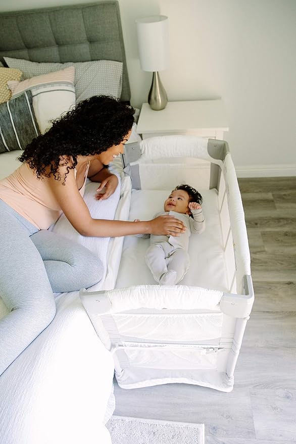 Arm’s Reach Mini Ezee 3 in 1 Co-Sleeper Folding Bedside Bassinet and Play Yard Featuring Breathable Mesh Sides with Side Pockets for Storage and 4-Inch Sleeping Nest Height