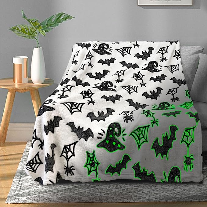 TEHALK Cute Bat Halloween Blanket for Couch, Spooky Blanket for Boys/Girls/Toddler/Kids/Teens/Women/Men 40"x 60"