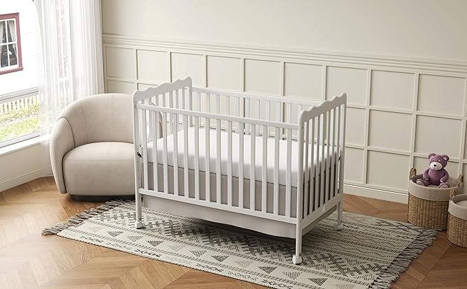 4 in 1 Convertible Baby Crib, Wooden Nursery Cribs Converts into Toddler Bed and Daybed, 3 Adjustable Base, Non-Toxic Finishes, Removable Wheels (White)