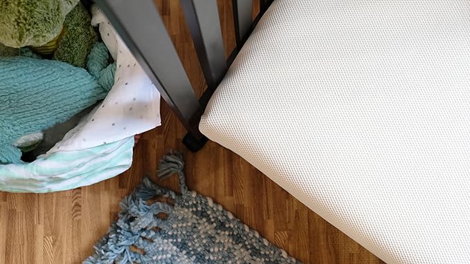 Naturepedic Organic Mini Crib Mattress - Breathable & Lightweight Infant & Toddler Mattress - Waterproof Baby Bed Mattress for Crib - Non-Toxic Mattress for Baby and Toddler Bed - 23.5" x 37.5" x 3"