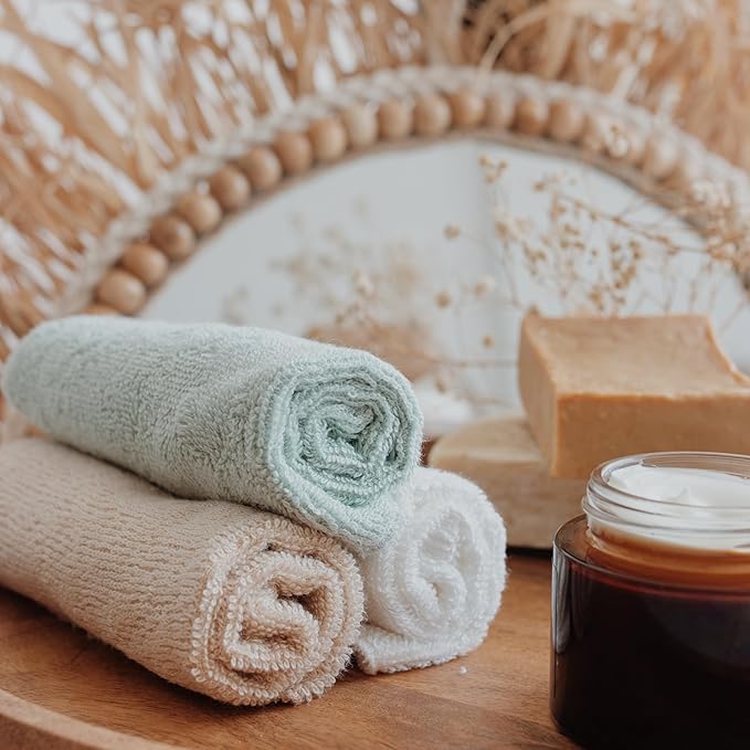 Lavien Home 12-Pack Rayon derived from Bamboo Washcloths with Multi-Purpose Clutch Bag, Ultra-Soft Absorbent Towels for Face, Body, Shower, Make-Up, Baby, and More - Cloud Touch 10"x10" (White)