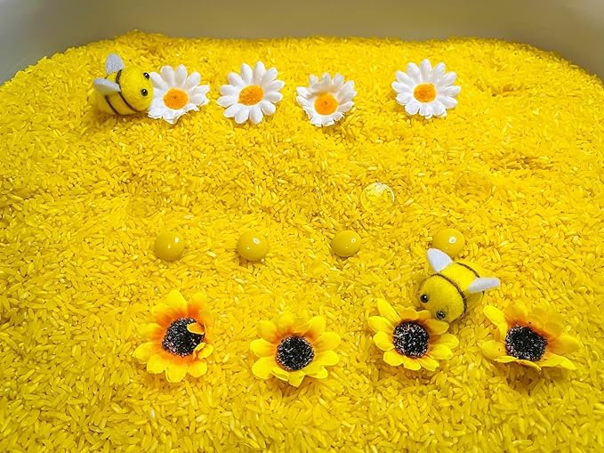 Kids Sensory bins Montessori sensory bin, sensory toys, Sensory bins, Sensory Bin For Preschoolers (Bee)
