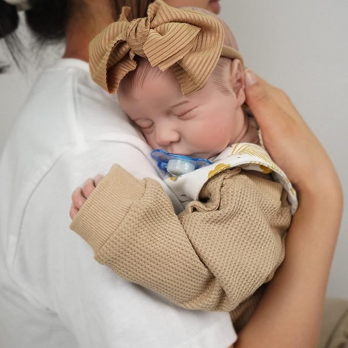 Lifelike Reborn Baby Doll,17 Inch Realistic Reborn Baby Doll,Newborn Baby Dolls Soft Full Vinyl Body Poseable Real Life Baby Dolls with Feeding Kit Gift Box for Kids Age 3+