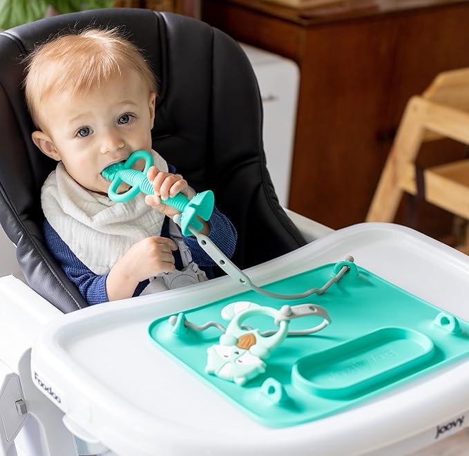 BUSY BABY Silicone Mat Bundle - 1 Original Mat Plus 1 Mini Mat, New Stronger Suction Cups, 6 Straps to Secure Baby Essentials and Keep Off The Floor, Baby Led Weaning, Wet Bag Included (Spearmint)
