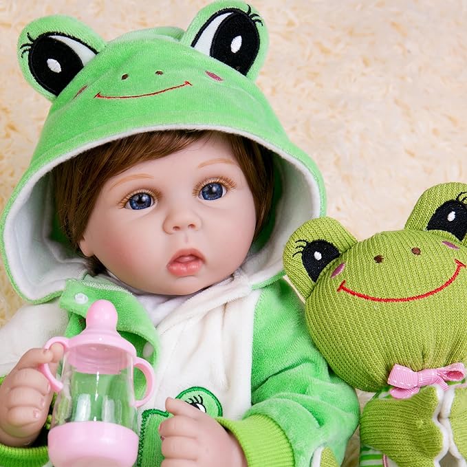 Reborn Baby Dolls 22-Inch Realistic Baby Doll Soft Cloth Body Real Life Baby Dolls with Green Frog Clothes Toys Accessories Birthday Gift Set for Kids 3+