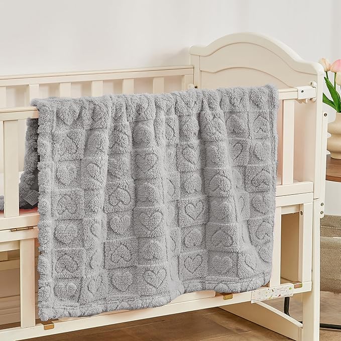 Yurhap Fleece Baby Blanket Heart Checkered, Ultra Soft Cozy Baby Blankets for Boys Girls, Fluffy Infant Toddler Newborn Receiving Gifts for Crib Stroller 30"x40" (Silver Grey)