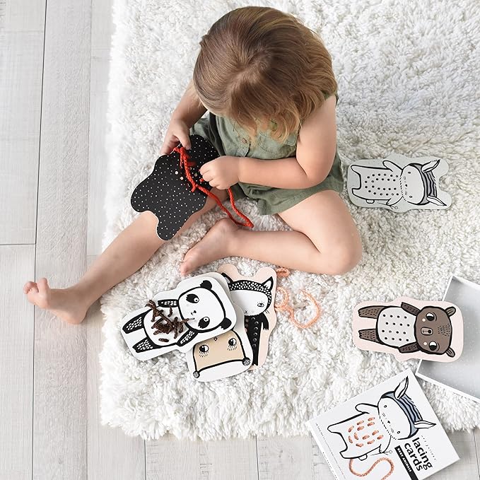 Wee Gallery Baby Animals Lacing Cards, Sewing Board and Travel Game for Toddlers and Preschoolers, Fine Motor Skills Toy, Montessori-Inspired Educational Kids Craft Activity for Ages 3+