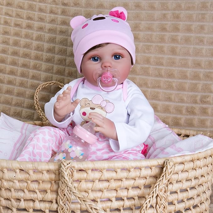 Lifelike Reborn Baby Dolls,22 Inch Realistic Baby Dolls That Look Real Soft Cloth Body Real Life Baby Doll Newborn Girls with Clothes and Toy Accessories Gift Set for Kids Age 3+