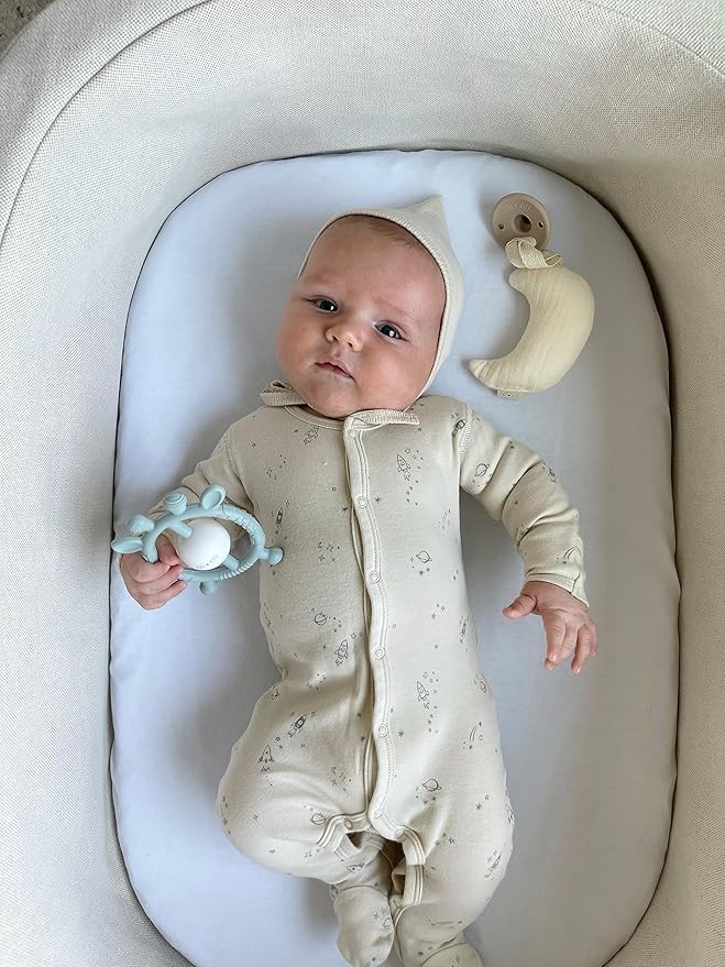 Ali+Oli Plush Muslin Cotton Pacifier Holder (Moon-Ivory) Soft Binky Holder for Babies, Plush Holder for Pacifiers, Cute Baby Binkies Plush Holder, Pacifier Holder for Baby Boys & Girls